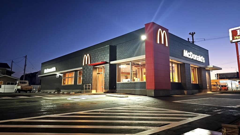 展示のみ☆COSATTO　ウッシュ４（オールドマクドナルド） 初開催！マクドナルドでアート展がスタート！ | マクドナルド